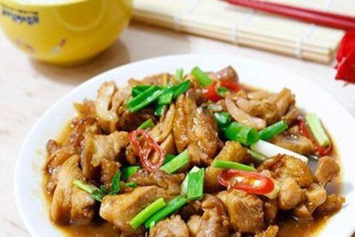 Khó cưỡng với món gà rim mềm ngọt, đưa cơm