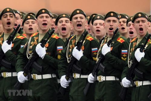 Tổng thống Putin: Quân đội Nga cần phải sở hữu vũ khí hiện đại nhất
