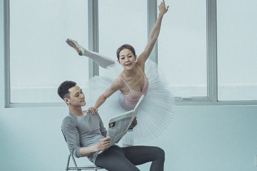 Cặp đôi yêu nhau 9 năm và chuyện hậu trường sau 10 bộ ảnh cưới