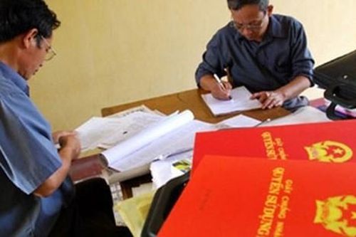 Ghi tên thành viên gia đình vào sổ đỏ: Bộ Tài nguyên xin rút kinh nghiệm