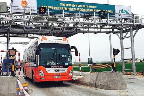 Chậm thu phí không dừng do 'lợi ích riêng'?
