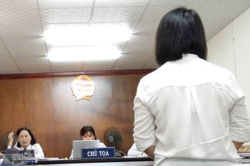 Tuyên án vụ 'mẹ giết con rồi tự tử bất thành vì ngoại tình'