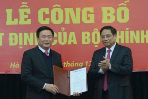 Bộ Chính trị quyết định phân công cán bộ