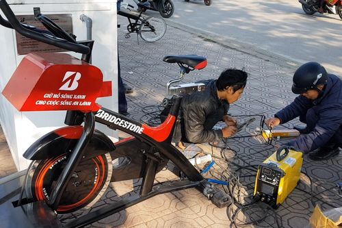 Xe lọc nước bên hồ bị trộm bàn đạp