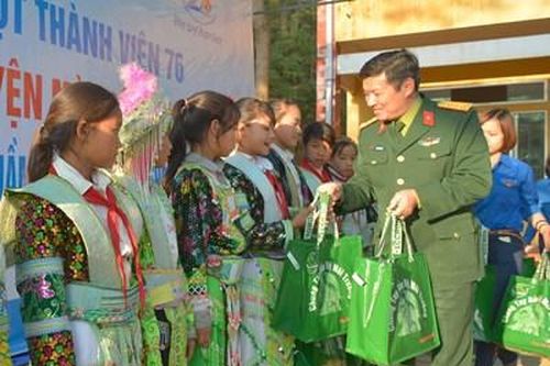 Bài 1: Quyết tâm cao, dân vận khéo