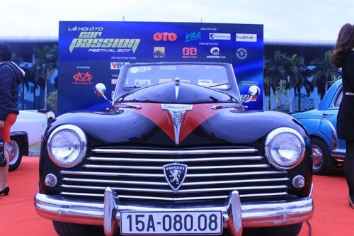 Mục sở thị chiếc Peugeot cổ, hàng độc tại Việt Nam