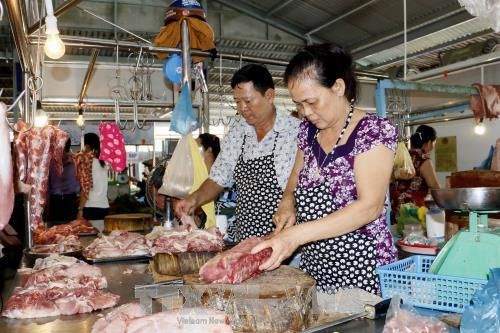 Thanh tra đột xuất an toàn vệ sinh tại nhiều cơ sở chế biến, kinh doanh thực phẩm