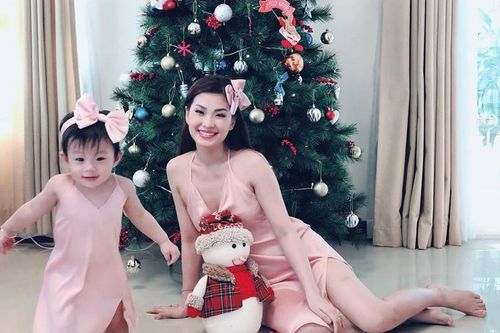 Sao Việt náo nức trang hoàng nhà cửa lộng lẫy đón Giáng Sinh