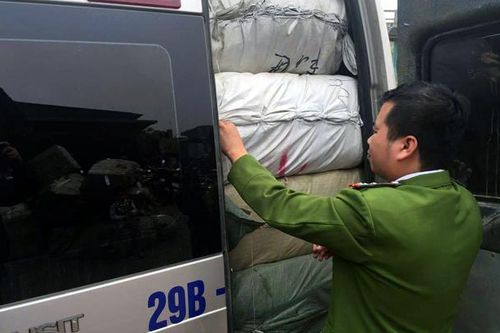 Hà Tĩnh: Bắt giữ lô hàng lậu trị giá hàng trăm triệu đồng