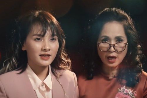 Ngỡ ngàng trước Happy new year phiên bản 'Sống chung với mẹ chồng' và 'Người phán xử'