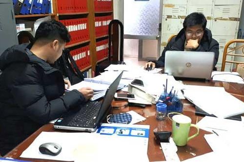 Những 'lính thợ' thầm lặng