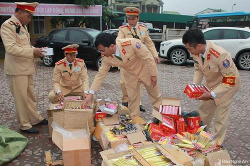 Tăng cường phòng, chống vi phạm về pháo, ATGT dịp Tết