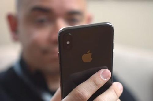 Chúng ta sẽ biết iPhone X bán được bao nhiêu máy vào 1/2