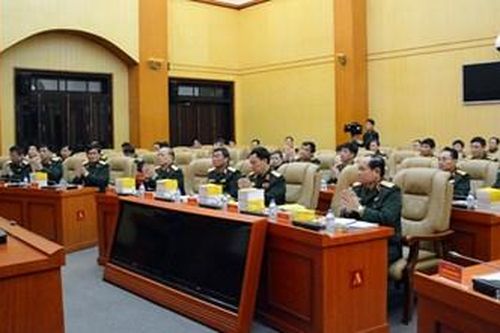 Thông qua Điều lệnh tác chiến, Điều lệnh chiến đấu quân đội