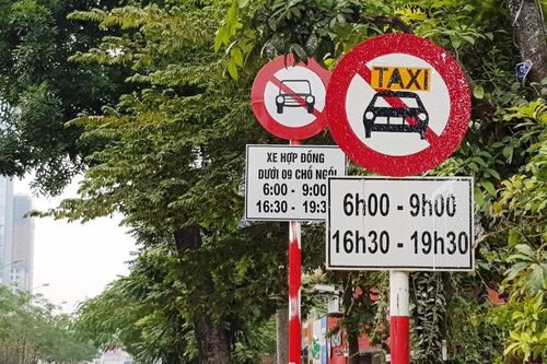 Hà Nội yêu cầu Uber, Grab công khai giá cước