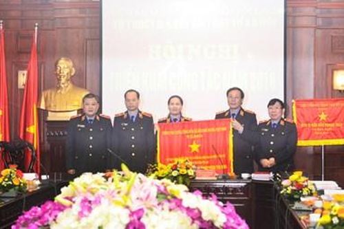 Kịp thời hướng dẫn địa phương giải quyết các vụ án nghiêm trọng, phức tạp