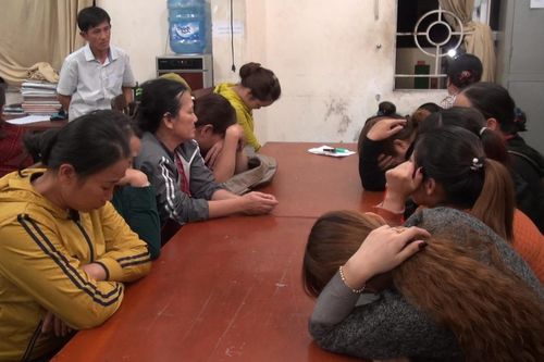Công an phá sới bạc khủng ở Quảng Ngãi