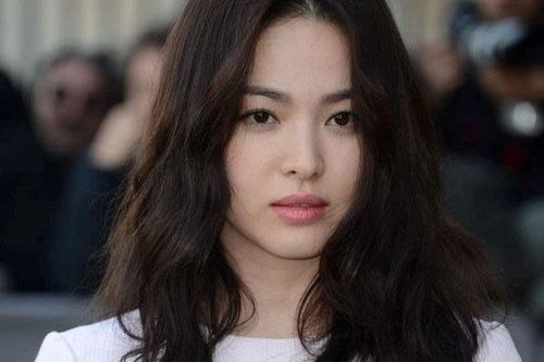 5 kiểu tóc xoăn cho phụ nữ tuổi trung niên đẹp nhất 2018
