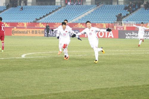 'Tiểu phi cơ' U23 Việt Nam cất cánh ngay trên SVĐ Triều Châu