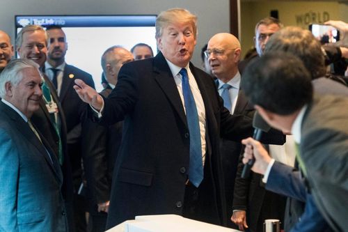 Màn ra mắt ấn tượng của Tổng thống Mỹ Donald Trump ở Davos