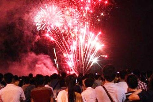 ĐBSCL: Nhiều địa phương bắn pháo hoa mừng Tết Mậu Tuất 2018