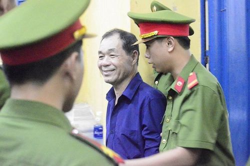Ông Trầm Bê 'xin ở tù ít' và 'hứa không gây hại xã hội'