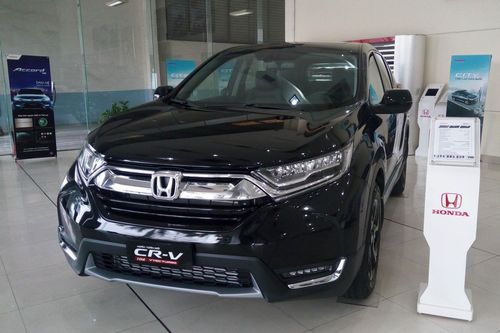 Honda CR-V 2018 hết xe trong vòng nửa tháng