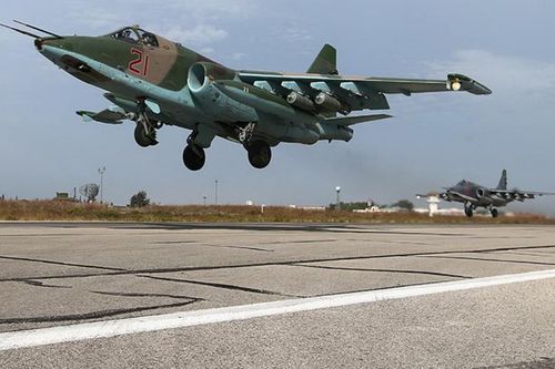 SOHR: Máy bay Su-25 của Nga bị bắn rơi ở Syria, phi công thiệt mạng