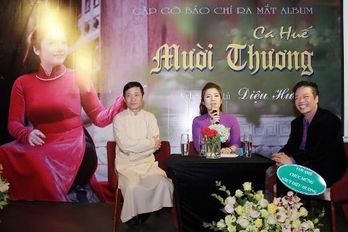 Album 'ca Huế - Mười thương' mừng năm mới 2018