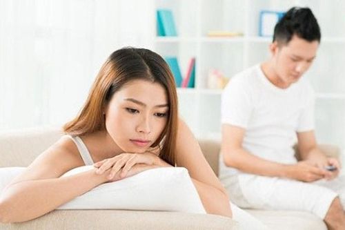 Đàn bà khôn sẽ không bao giờ tiết lộ 4 bí mật hôn nhân này