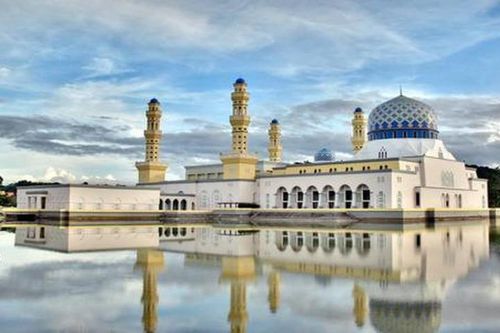 Mãn nhãn cung điện dát vàng lớn nhất thế giới của vua Brunei