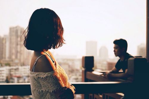 Phụ nữ có những đặc điểm này coi chừng dễ bị chồng phản bội