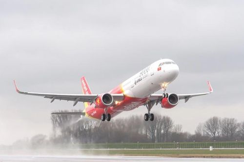 Nhiều chuyến bay Sài Gòn đi Vinh phải hạ cánh ở Nội Bài
