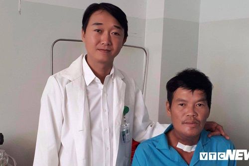 Kỹ thuật mới cứu sống bệnh nhân ung thư, khối u khổng lồ lan kín lưỡi