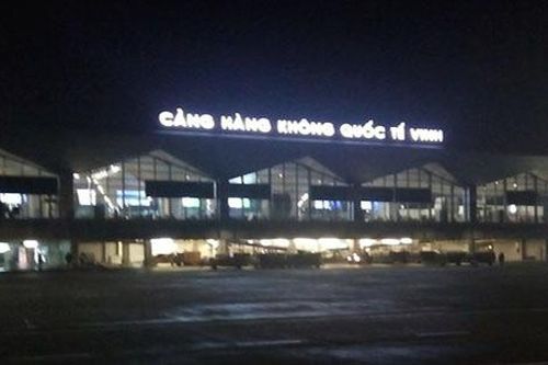 Nghệ An: Bị nhắc nhở, tài xế taxi tấn công nhân viên an ninh sân bay Vinh
