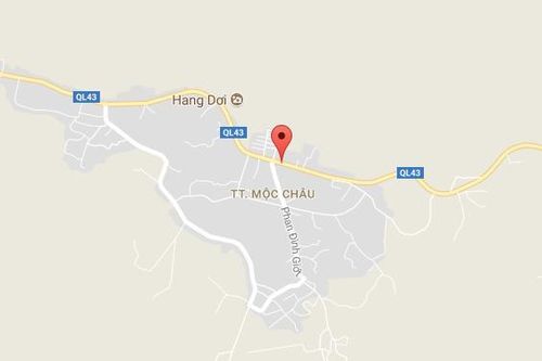 Xe du lịch 12 chỗ gặp nạn ở Mộc Châu, 4 người thương vong