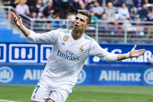 CR7 'ghi bàn như máy', Real Madrid thắng chật vật 'đội bóng tí hon'