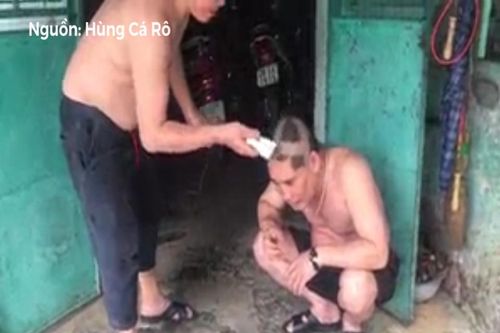 Khi người lớn cũng chơi oẳn tù tì cạo tóc
