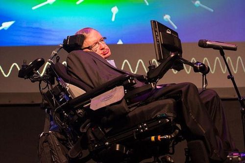 Stephen Hawking và 76 năm giải mã các bí ẩn vũ trụ