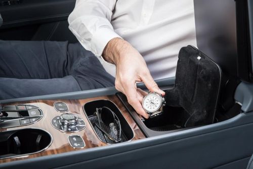 Khám phá 'két an toàn' độc đáo trên Bentley Bentayga