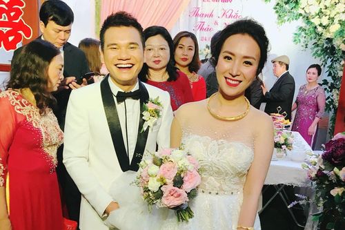 Khắc Việt và DJ Thanh Thảo hạnh phúc trong ngày cưới