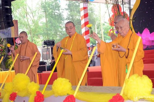 Công bố quyết định bổ nhiệm trụ trì chùa Đức Hậu