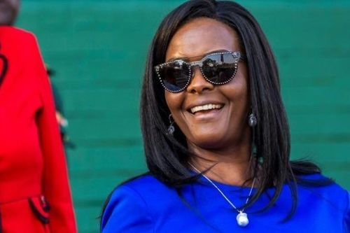 Vợ cựu TT Zimbabwe bị điều tra vì buôn lậu ngà voi ra nước ngoài