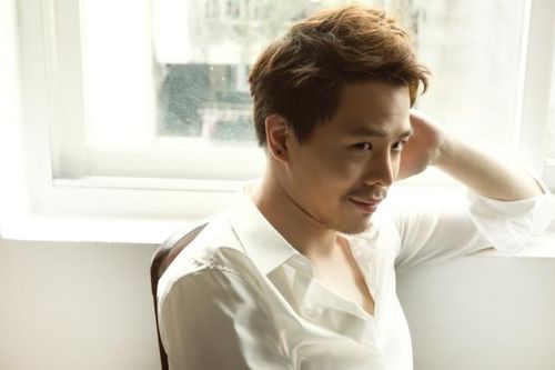 Tạo hình ông ngoại, Trịnh Thăng Bình vẫn là 'chàng thơ' điển trai làm fan xiêu lòng