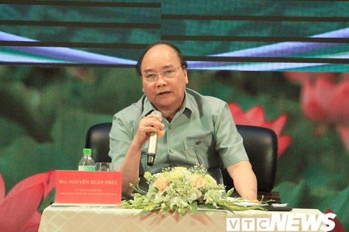 Thủ tướng lần đầu tiên đối thoại với nông dân Việt Nam