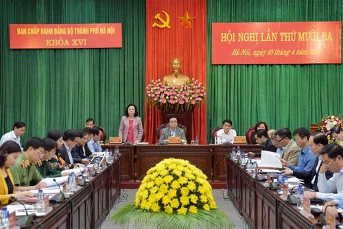 Nắm chắc tình hình, kịp thời định hướng tư tưởng cho cán bộ, đảng viên