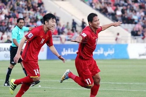 Đội tuyển Việt Nam chỉ còn kém top 100 FIFA 3 bậc