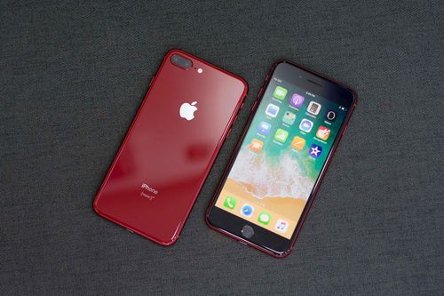 iPhone 8 Plus màu đỏ đầu tiên về VN, giá từ 20,5 triệu đồng