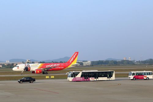 Máy bay của Vietjet Air phải quay lại sân bay sau khi đã cất cánh