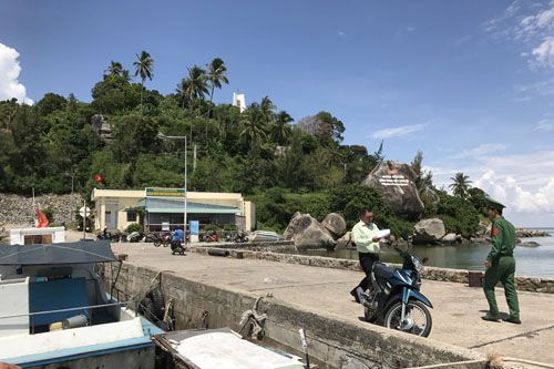 Tình người Hòn Tre